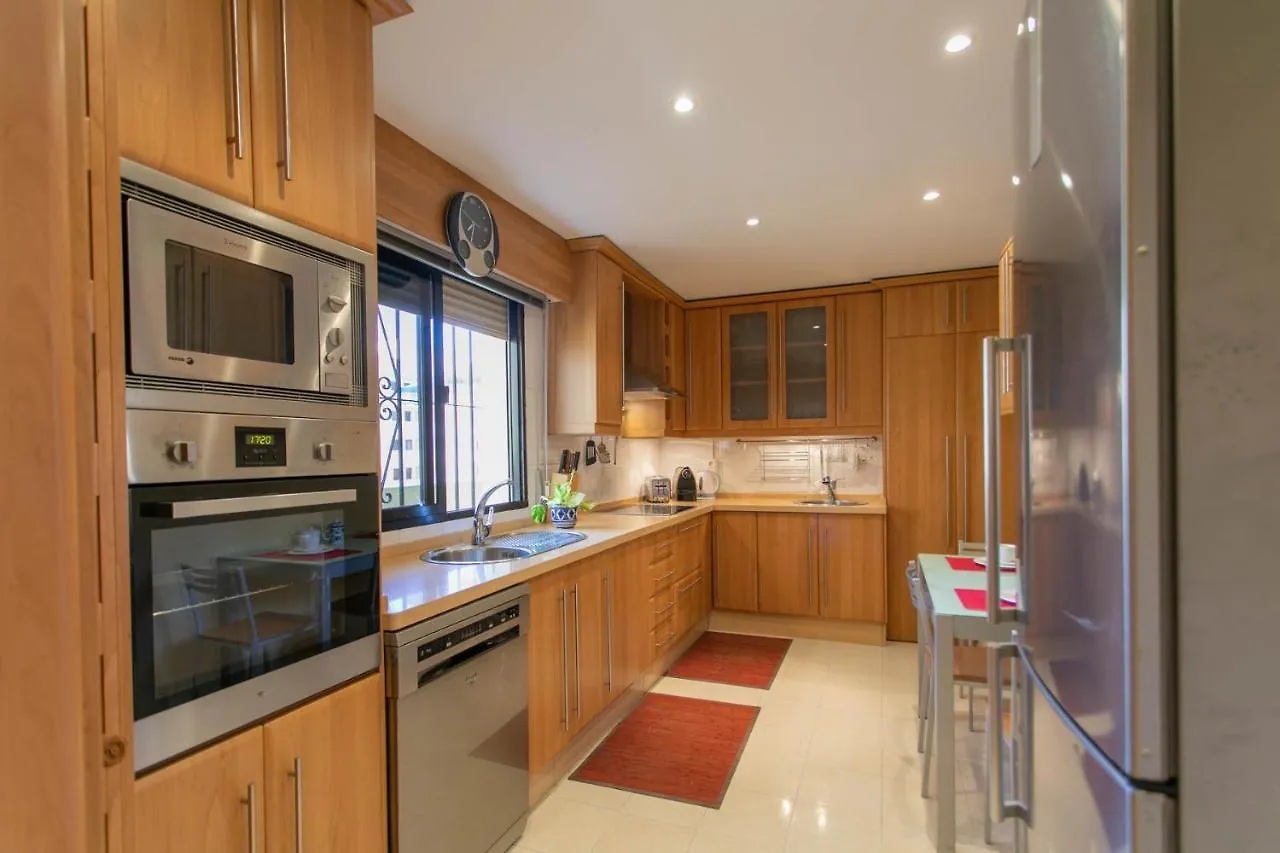4 Bedroom Apartment Close By Beach In Fuengirola