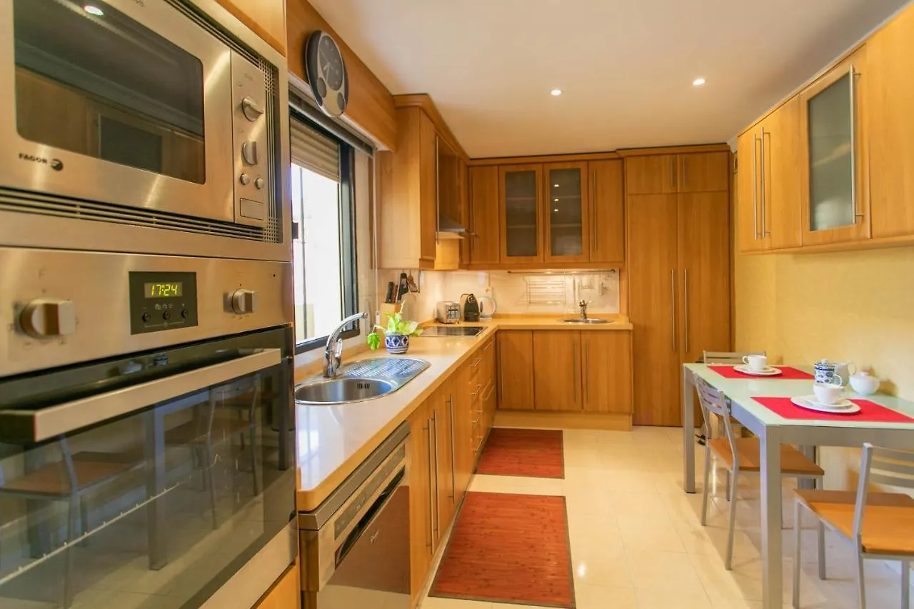 4 Bedroom Apartment Close By Beach In Fuengirola