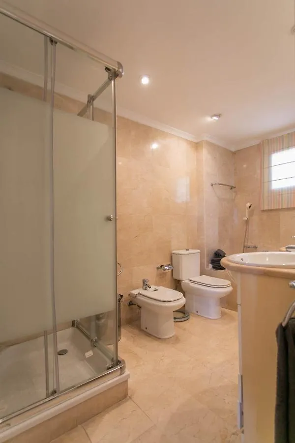 4 Bedroom Apartment Close By Beach In Fuengirola 0*,