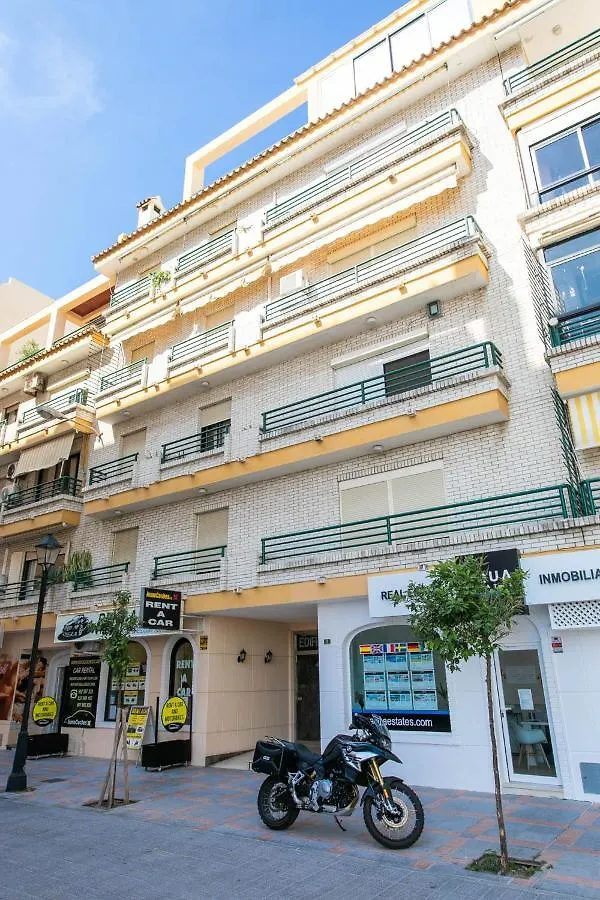 4 Bedroom Apartment Close By Beach In Fuengirola
